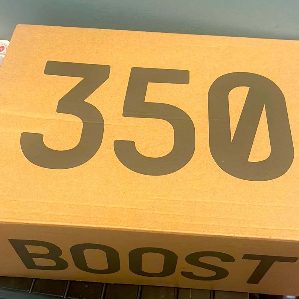 Yeezy 350 Boost Sneakers